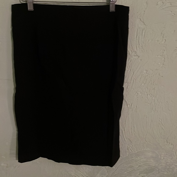 Skirt - Picture 4 of 5